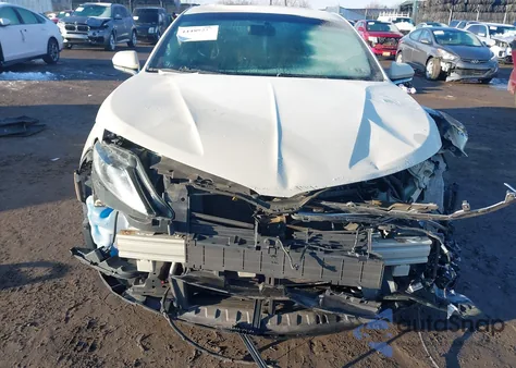 2015 Lincoln Mkz z USA, uszkodzony, nr VIN 3LN6L2GK1FR623443